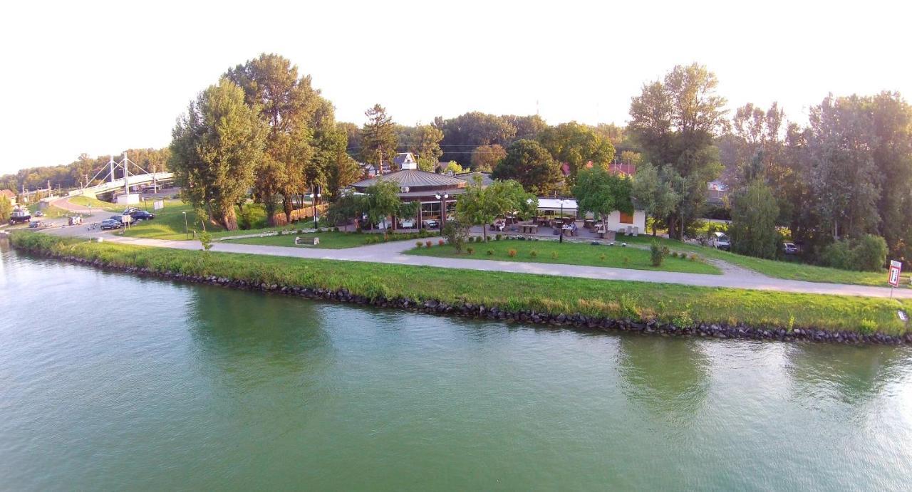 River Lodge Виена Екстериор снимка